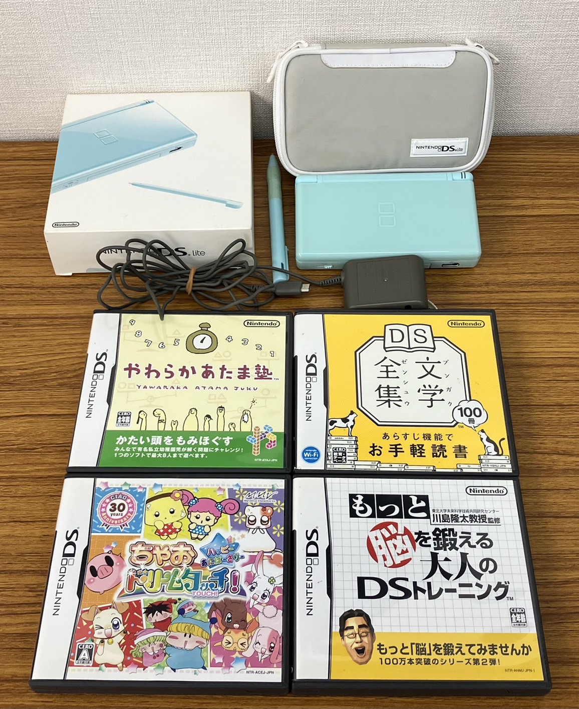 ゲーム機本体 / ゲームソフト